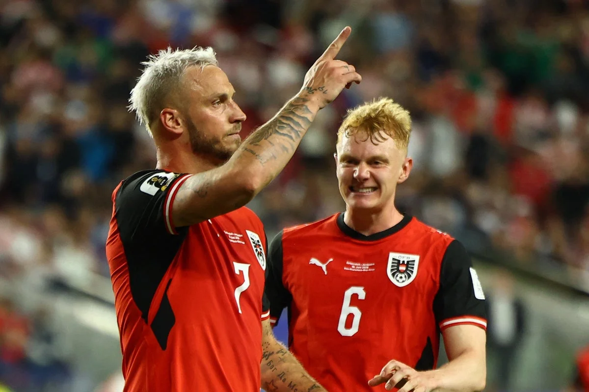 What do Austria and Algeria need to qualify for the World Cup knockouts from Group J?