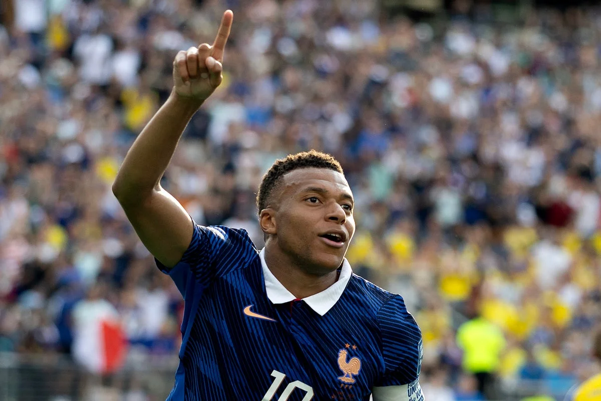World Cup 2026 Golden Boot: Mbappe vs Messi standings in thrilling race to finish top scorer