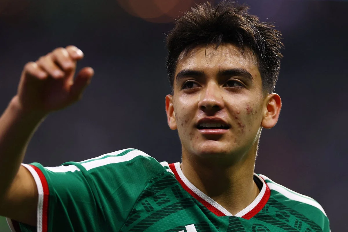 Who is Gilberto Mora? Mexico’s 17-year-old starlet shines in World Cup win against Ecuador