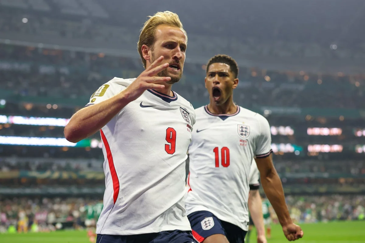 Mexico v England LIVE: Kane penalty extends lead after Quansah red card in thrilling World Cup last-16 tie