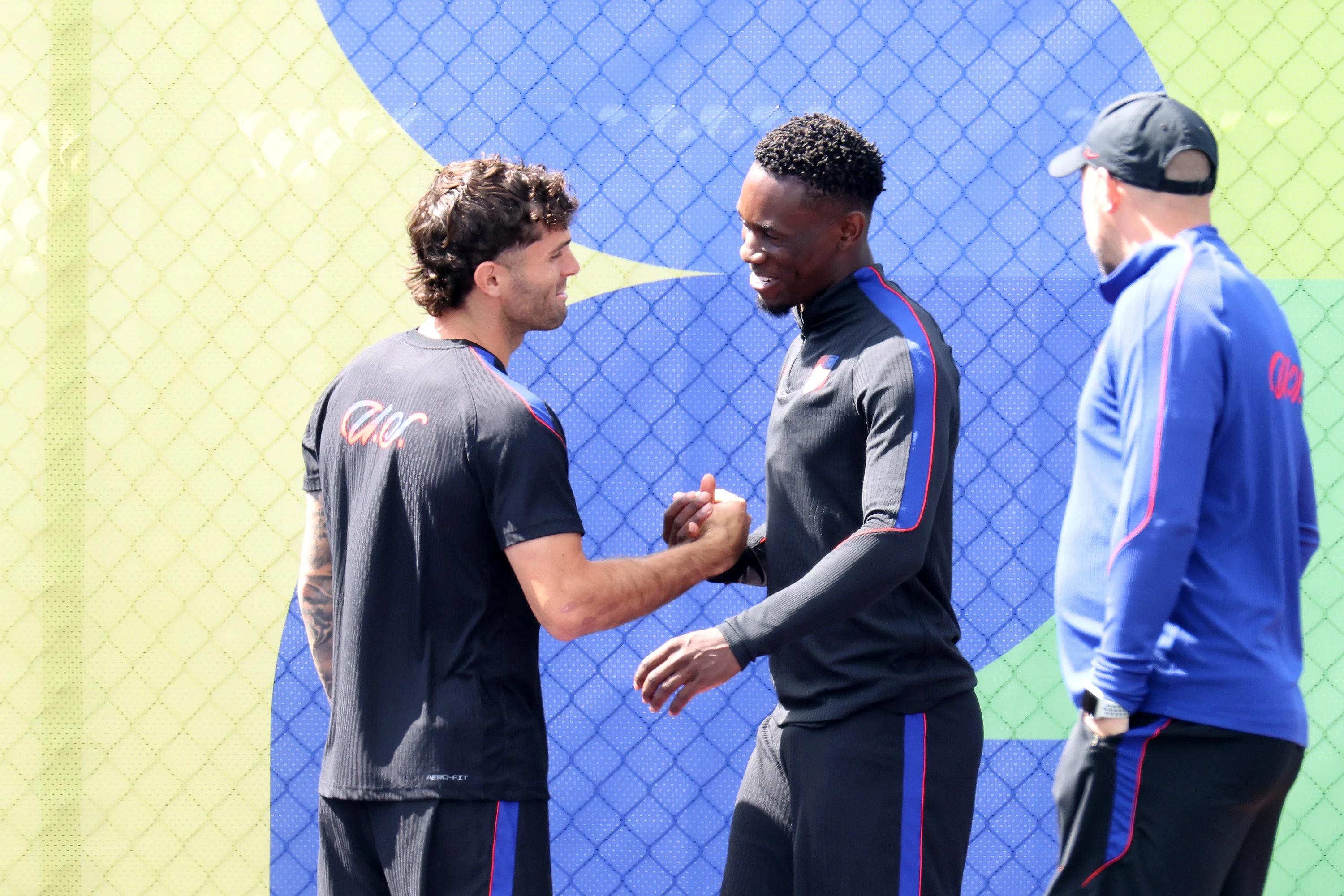 Christian Pulisic with teammate Folarin Balogun in training