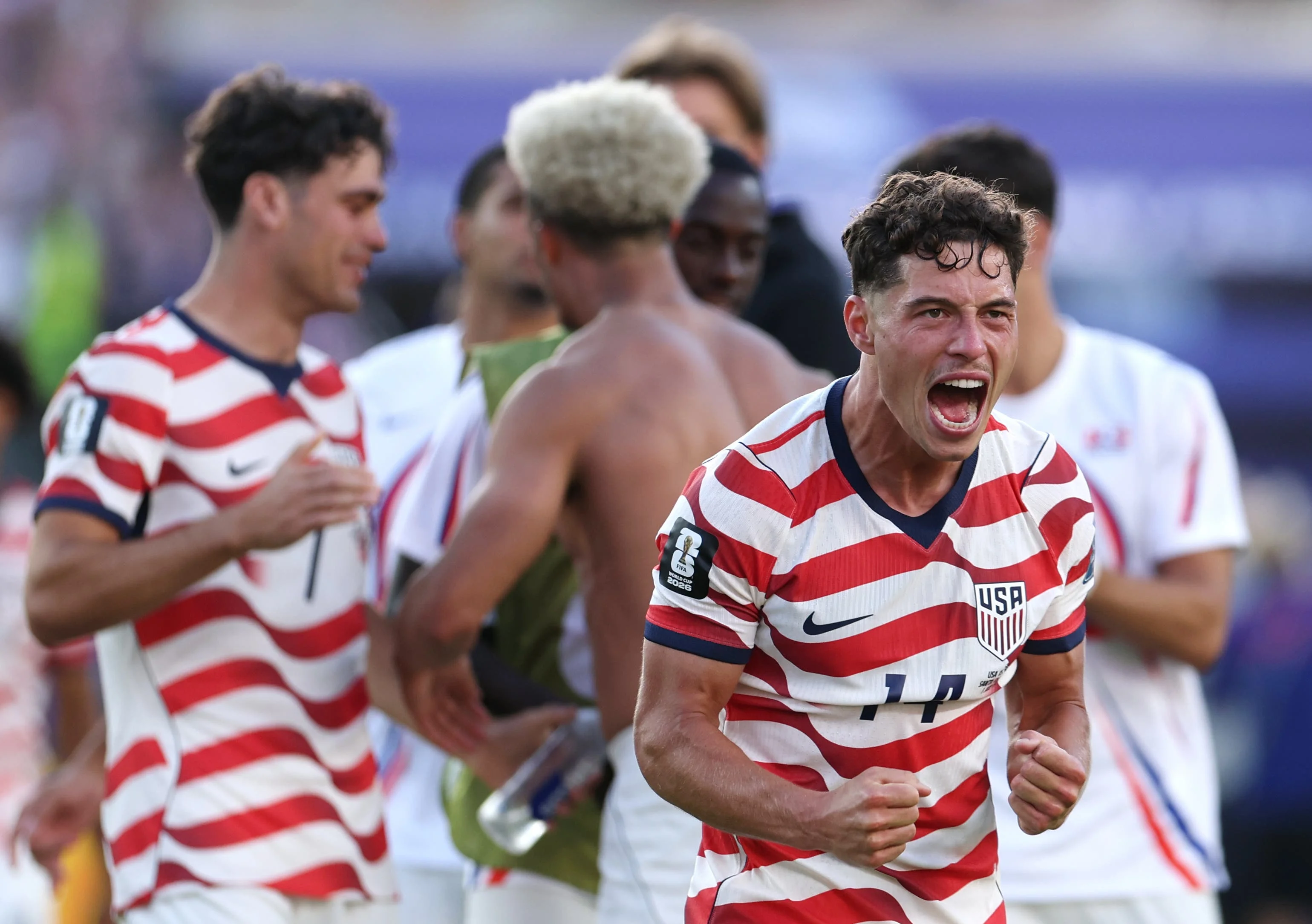 How the USA just beat Bosnia with ONLY 10 players