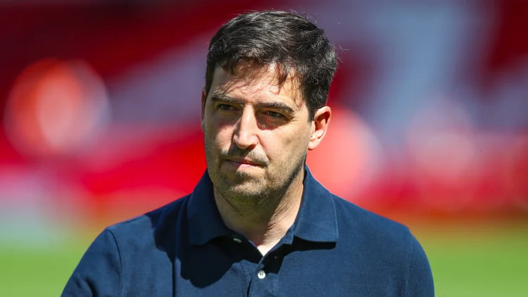 Andoni Iraola needs more defenders to be signed this summer.